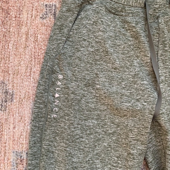 Balance Athletica joggers - Picture 2 of 5
